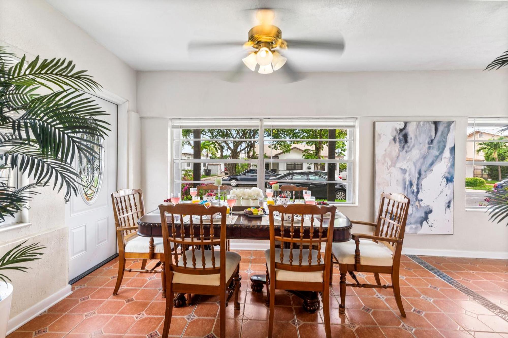 Chic Downtown Vacation Home And Guest Home West Palm Beach Exteriér fotografie